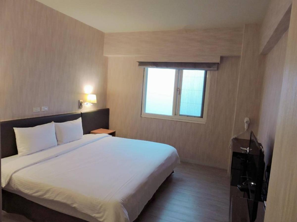 Walker Hotel - Sanchong Taipei Exterior foto