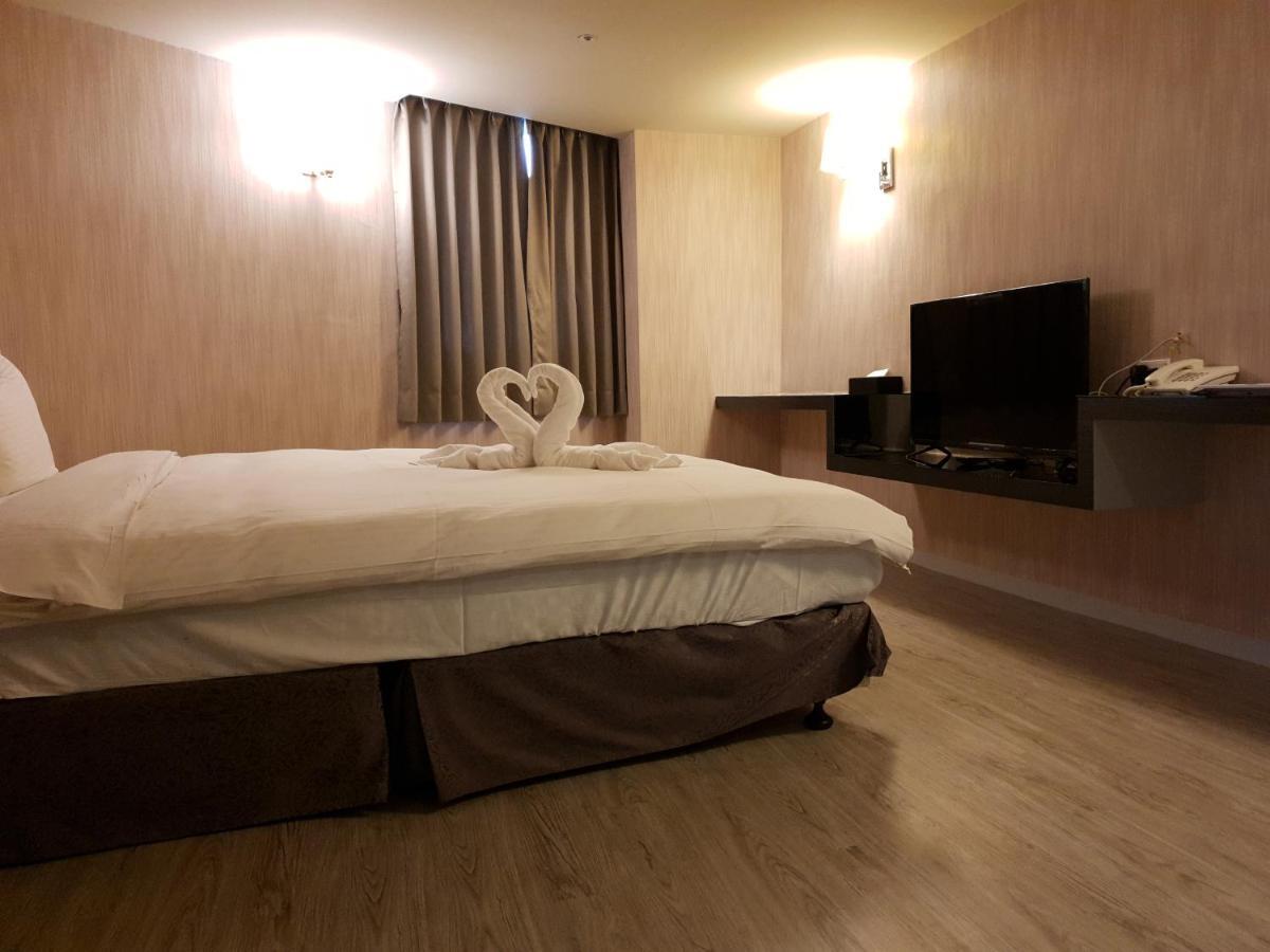 Walker Hotel - Sanchong Taipei Exterior foto