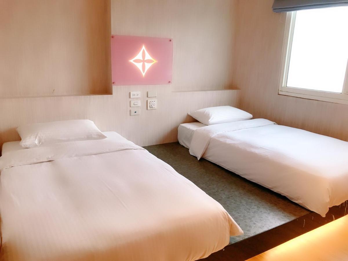 Walker Hotel - Sanchong Taipei Exterior foto