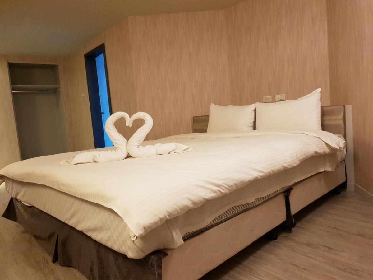 Walker Hotel - Sanchong Taipei Exterior foto